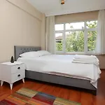 Flat With Two Living And Balcony In Uskudar شقة اسطنبول