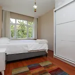 Flat With Two Living And Balcony In Uskudar *
