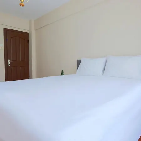 Daire Flat With Two Living And Balcony In Uskudar *