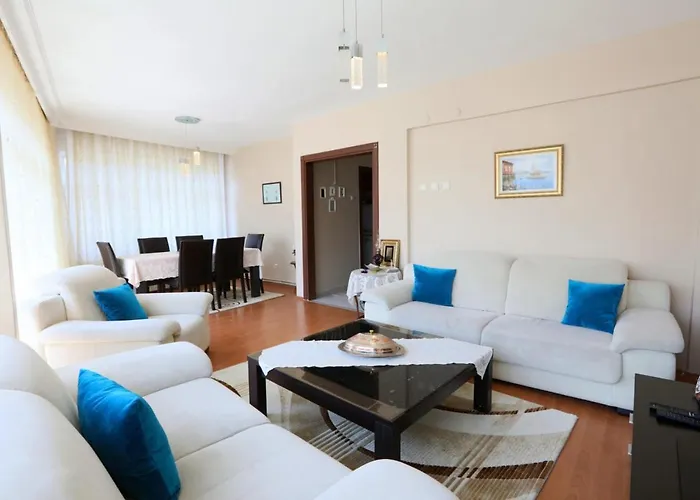 Flat With Two Living And Balcony In Uskudar Apartamento Estambul