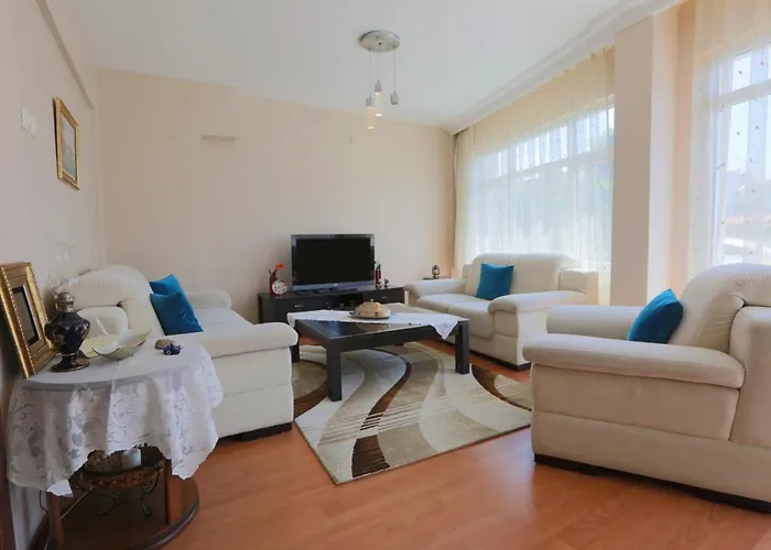 Apartamento Flat With Two Living And Balcony In Uskudar *