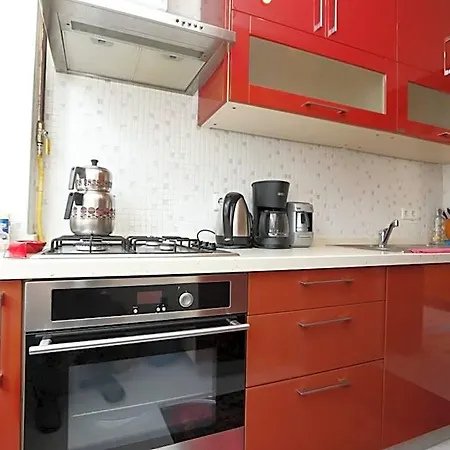 Flat With Two Living And Balcony In Uskudar Istanbul