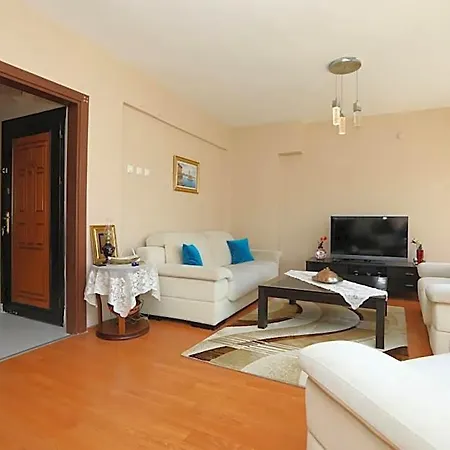 Flat With Two Living And Balcony In Uskudar *