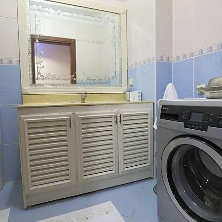 Flat With Two Living And Balcony In Uskudar Lejlighed *