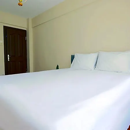 Flat With Two Living And Balcony In Uskudar Lejlighed