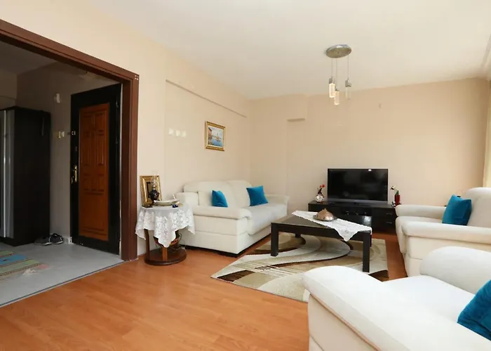 Apartment Flat With Two Living And Balcony In Uskudar *