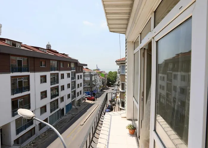 Flat With Two Living And Balcony In Uskudar