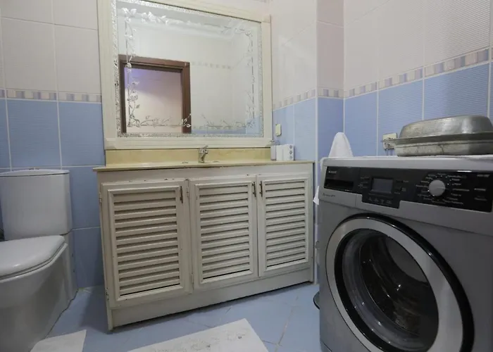 Flat With Two Living And Balcony In Uskudar Apartmán *